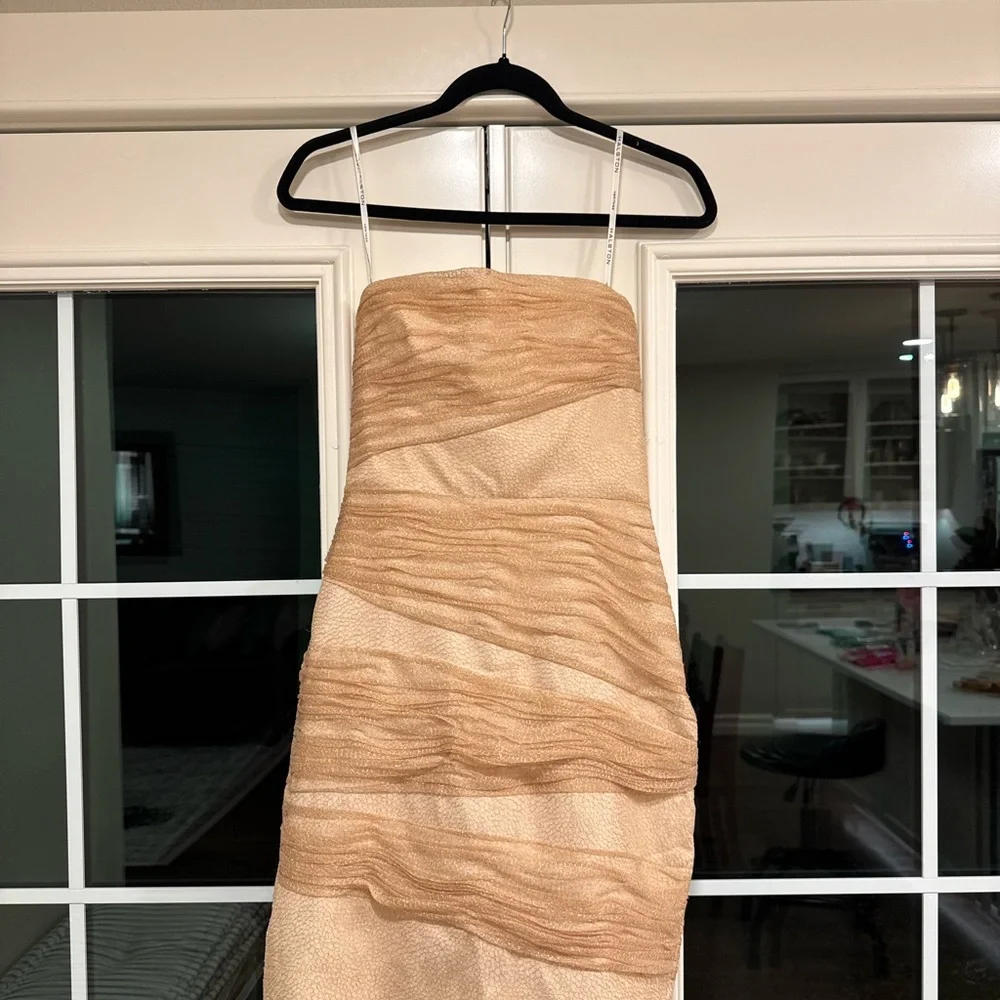 Elegant gold/champagne Evening Dress - Picture 1 of 5